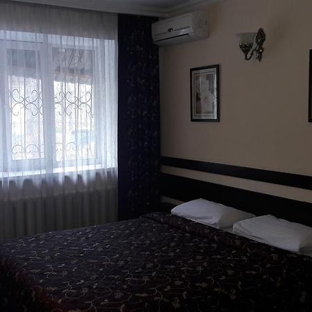 Salem On Tulebaeva Street Hotel Almaty Eksteriør bilde